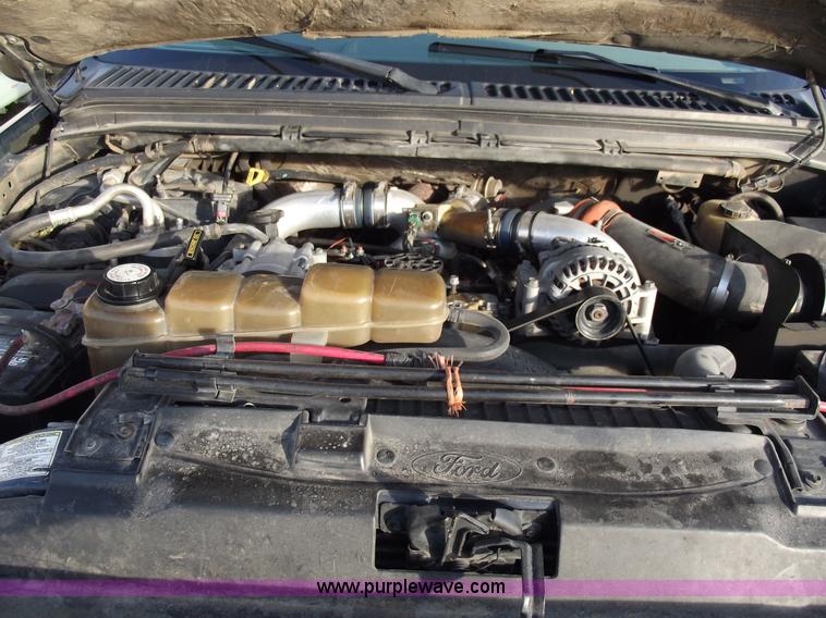 image for item C5774 1999 Ford F350 crew cab pickup truck