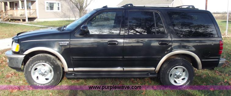 image for item C5776 1997 Ford Expedition Eddie Bauer SUV