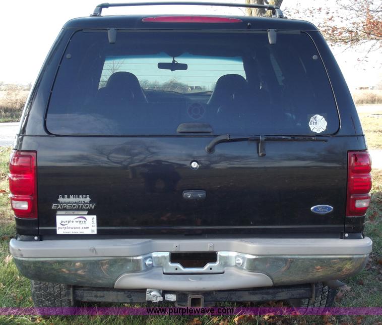 image for item C5776 1997 Ford Expedition Eddie Bauer SUV