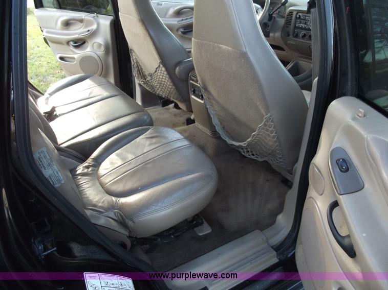 image for item C5776 1997 Ford Expedition Eddie Bauer SUV