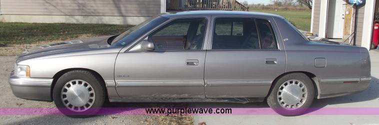 image for item C5777 1999 Cadillac DeVille
