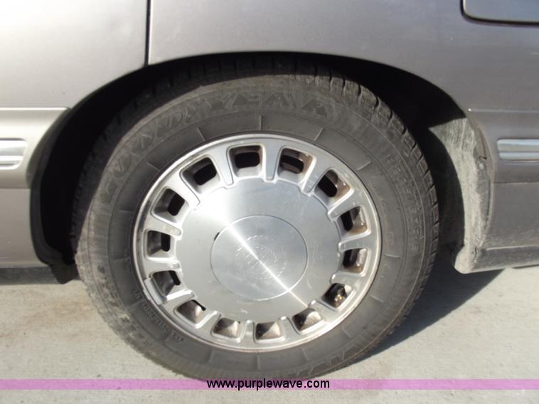 image for item C5777 1999 Cadillac DeVille