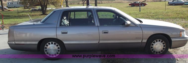 image for item C5777 1999 Cadillac DeVille