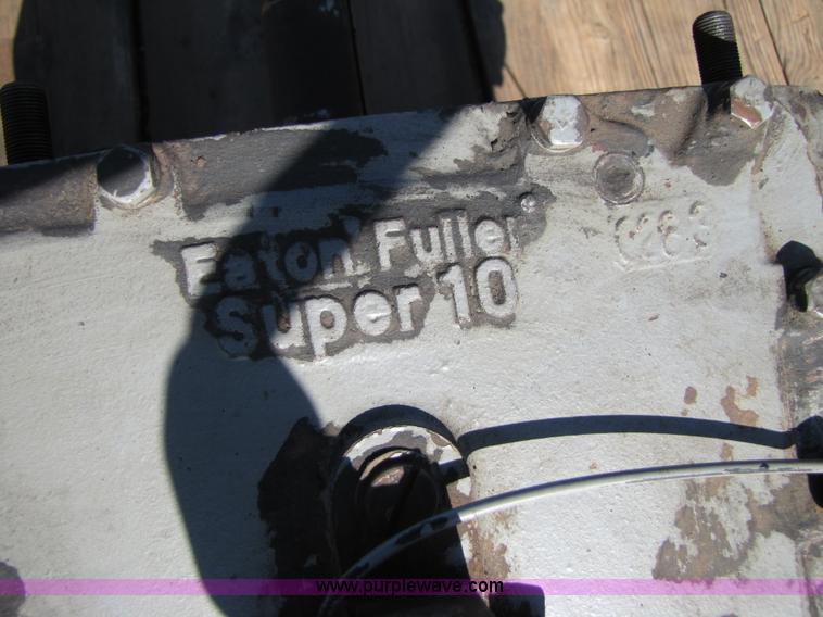 image for item C9602 Eaton Fuller remanufactured Roadranger Super 10 truck transmission