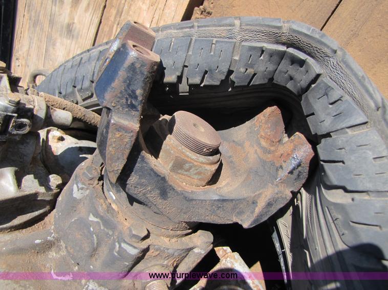 image for item C9602 Eaton Fuller remanufactured Roadranger Super 10 truck transmission