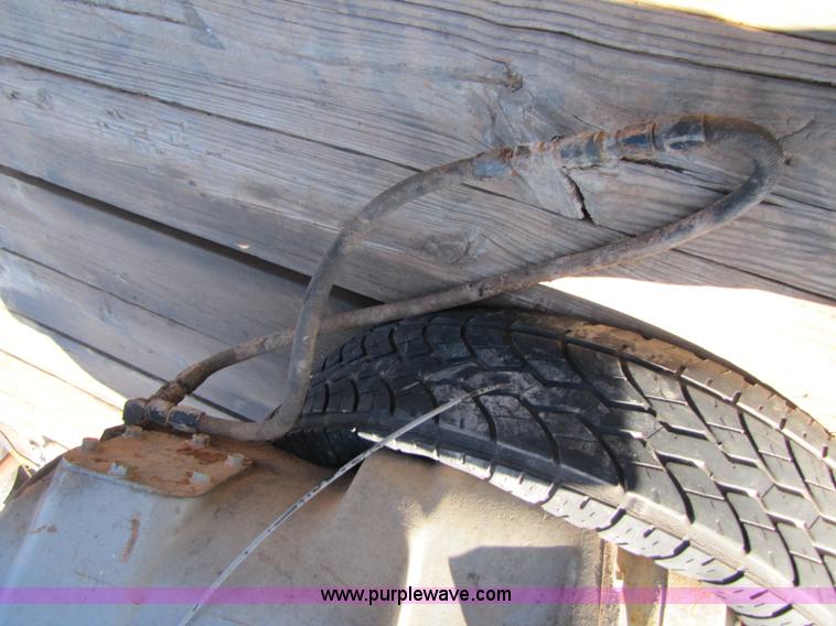 image for item C9602 Eaton Fuller remanufactured Roadranger Super 10 truck transmission