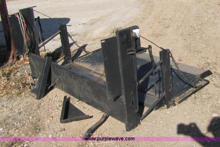 image for item C9604 Tommy Lift for pickup truck