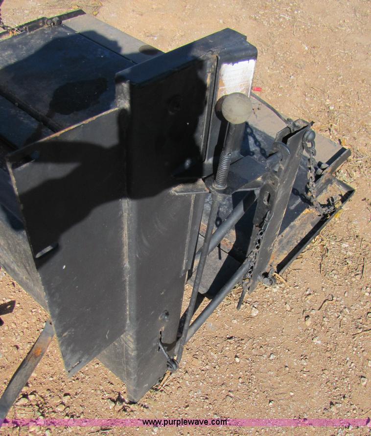 image for item C9604 Tommy Lift for pickup truck