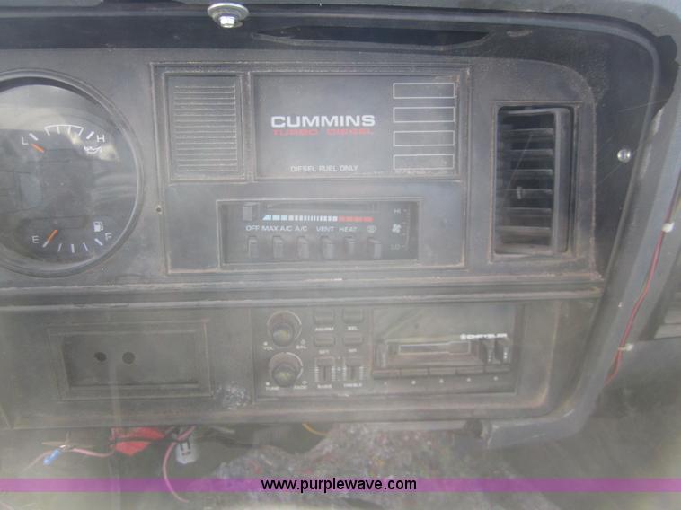image for item C9871 1992 Dodge Ram D350 LE pickup truck