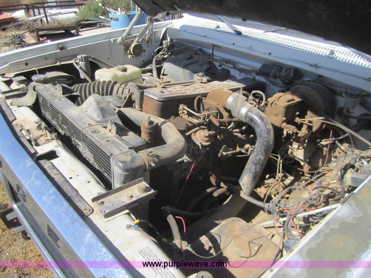 image for item C9871 1992 Dodge Ram D350 LE pickup truck