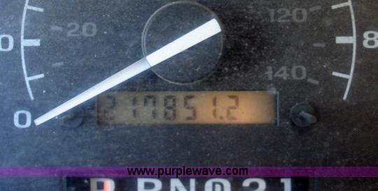 image for item D8616 1995 Ford F150 XLT super cab pickup truck