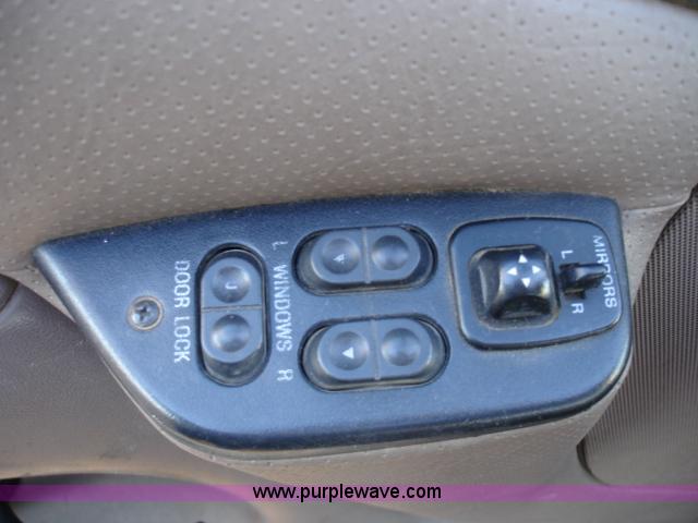 image for item D8616 1995 Ford F150 XLT super cab pickup truck