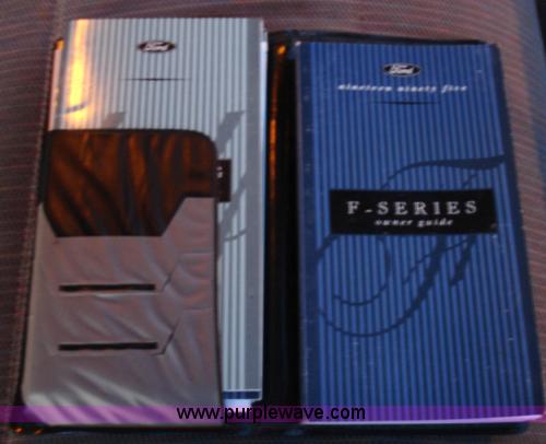 image for item D8616 1995 Ford F150 XLT super cab pickup truck