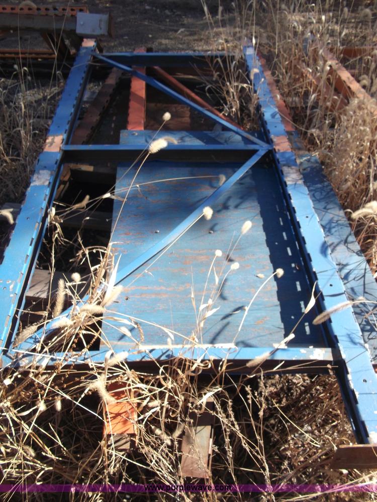 image for item G9412 (6) 30"W x 8'H pallet racking sections