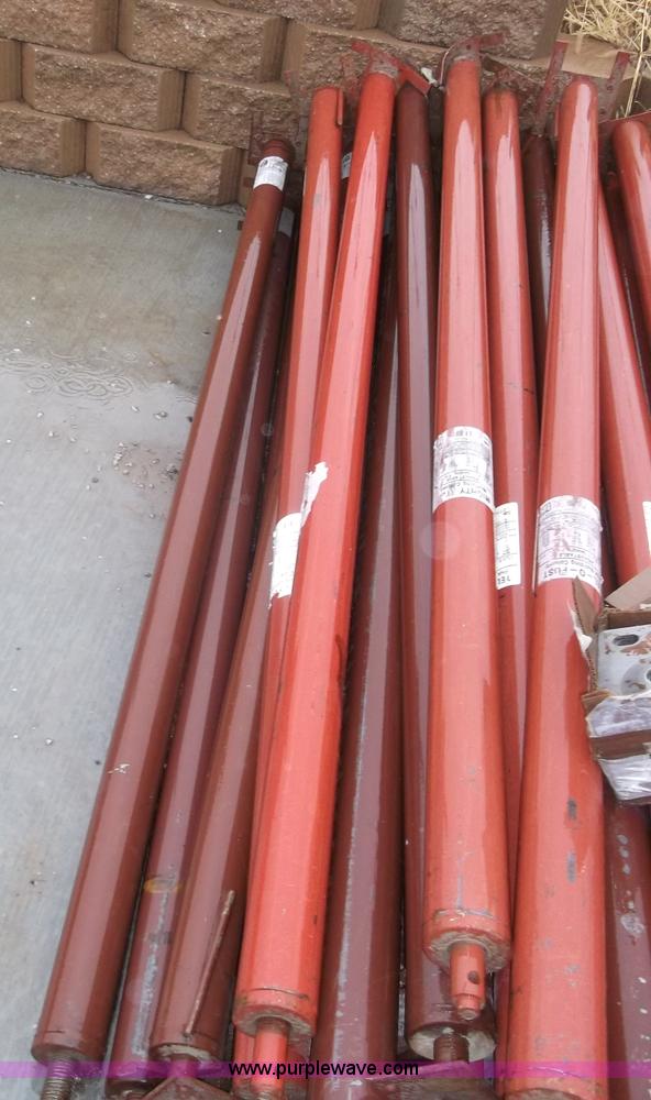 image for item G9417 (22) adjustable building columns