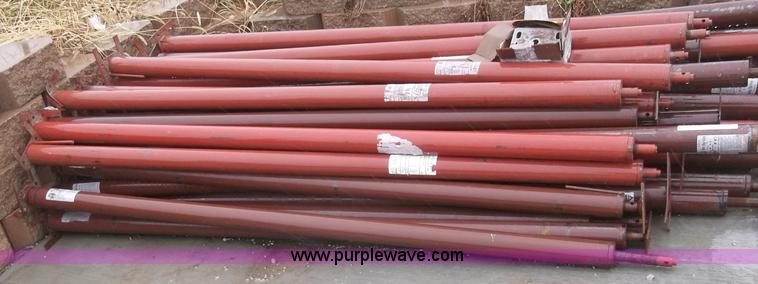 image for item G9417 (22) adjustable building columns