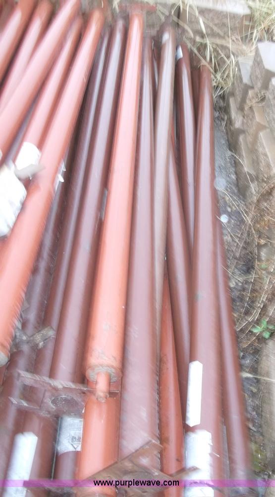 image for item G9418 (22) adjustable building columns