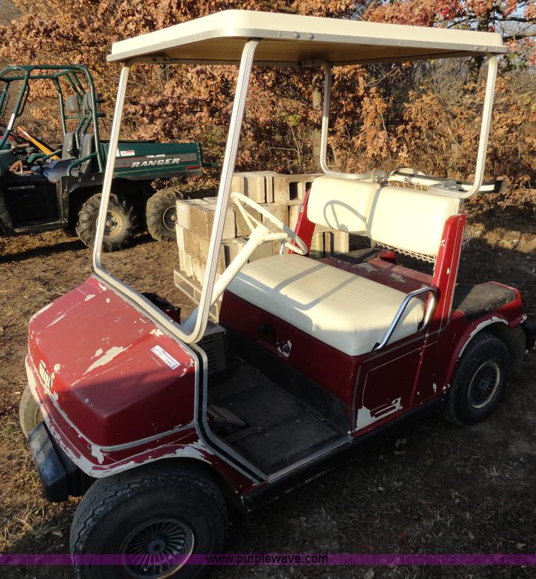 image for item H9006 Yamaha electric golf cart