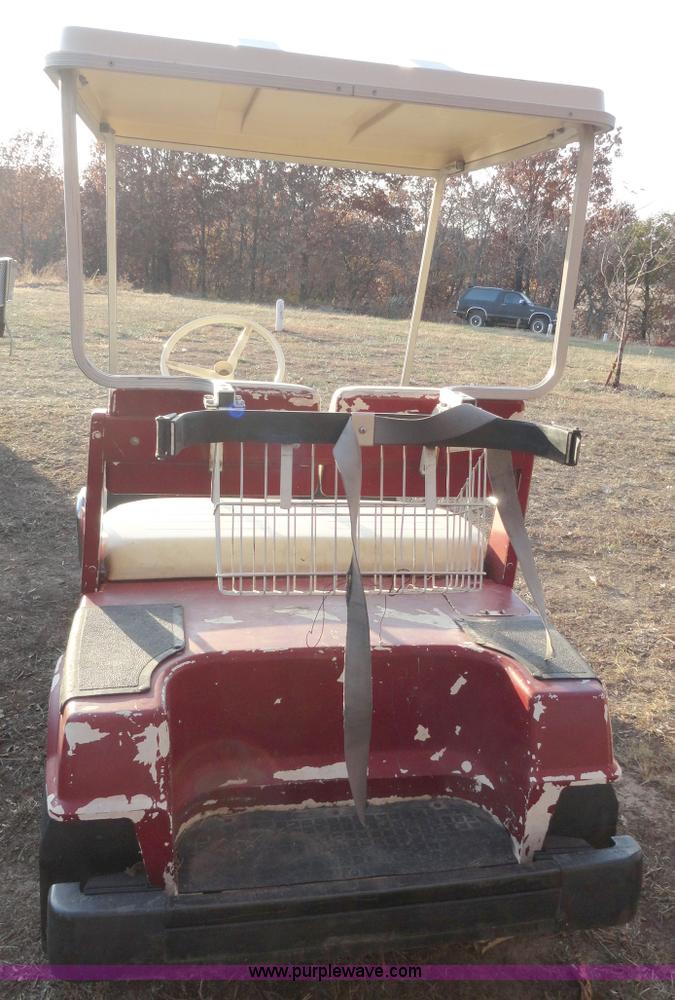 image for item H9006 Yamaha electric golf cart