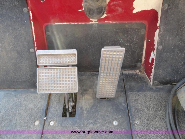 image for item H9006 Yamaha electric golf cart