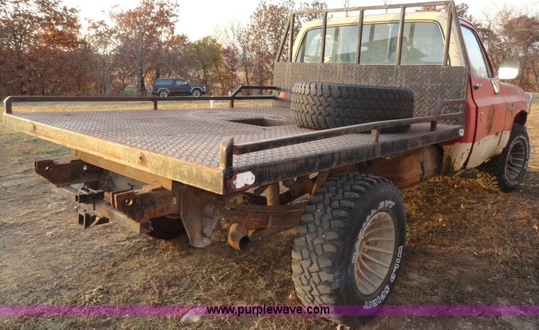 image for item H9007 1981 Chevrolet Scottsdale K20 pickup truck