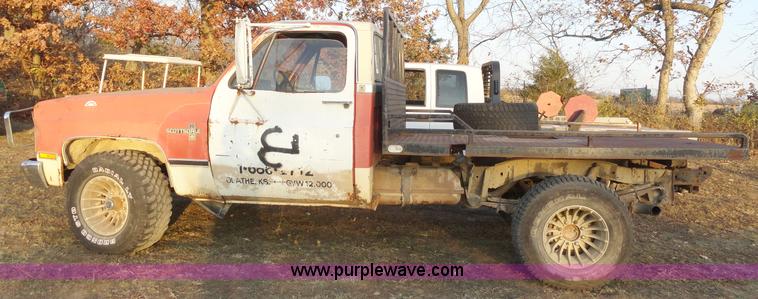 image for item H9007 1981 Chevrolet Scottsdale K20 pickup truck