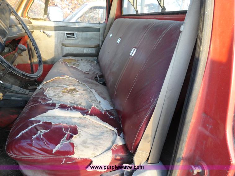 image for item H9007 1981 Chevrolet Scottsdale K20 pickup truck