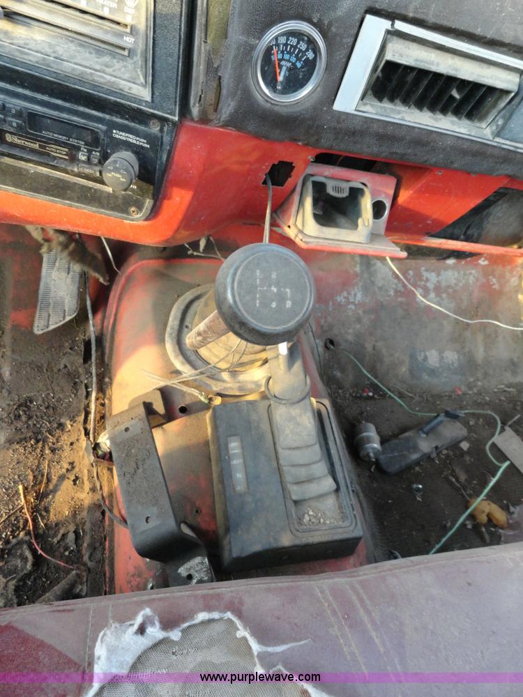 image for item H9007 1981 Chevrolet Scottsdale K20 pickup truck