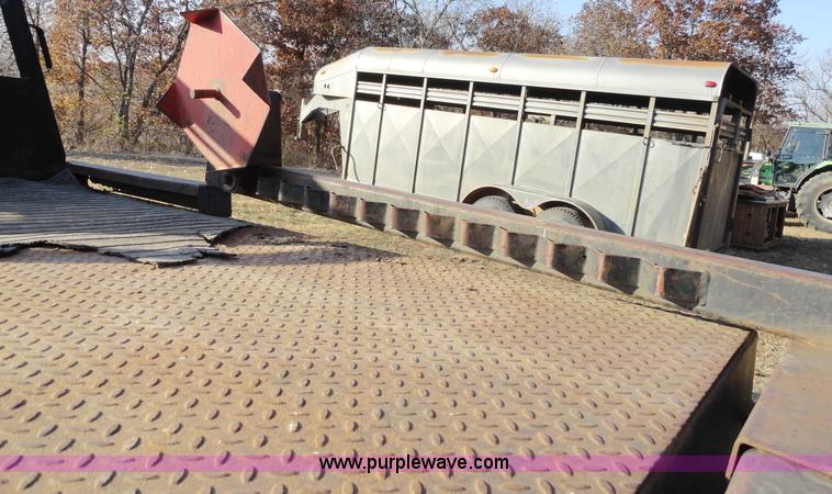 image for item H9018 1981 Chevrolet C10 Custom Deluxe pickup truck