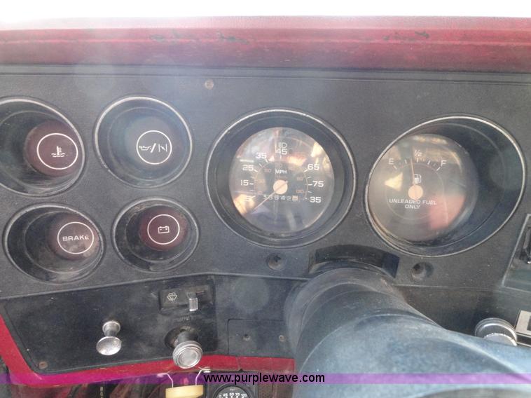 image for item H9018 1981 Chevrolet C10 Custom Deluxe pickup truck