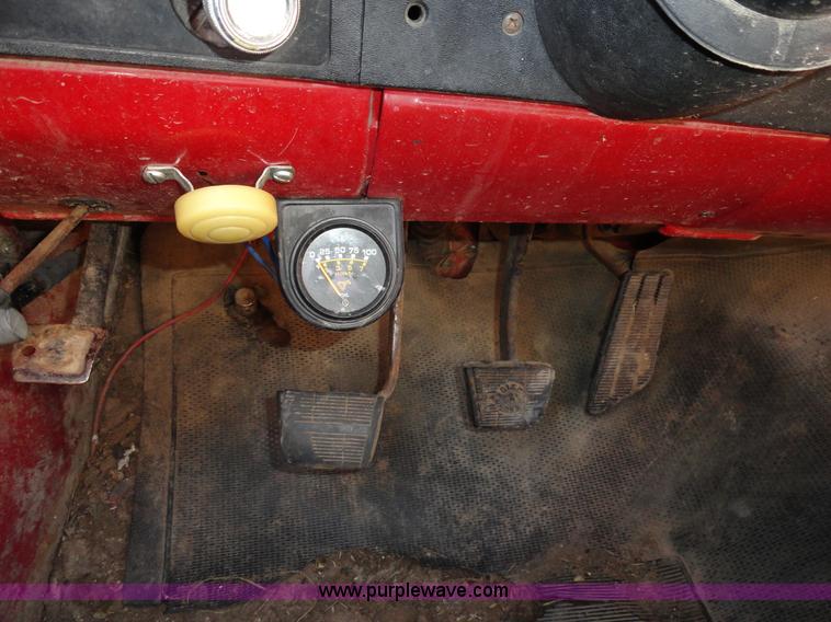 image for item H9018 1981 Chevrolet C10 Custom Deluxe pickup truck