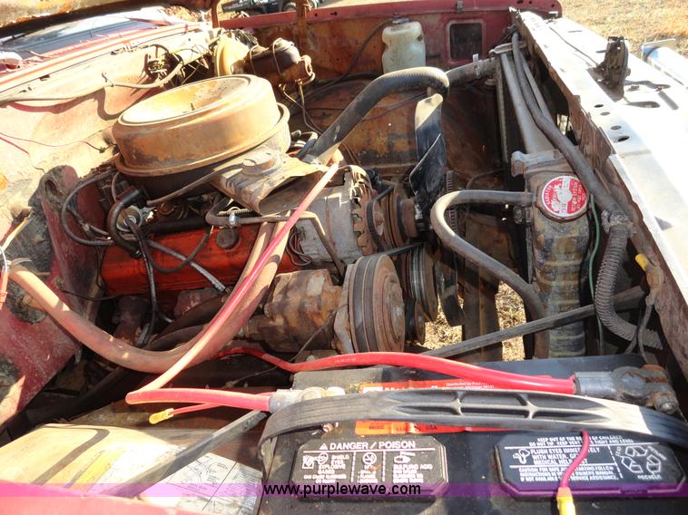 image for item H9018 1981 Chevrolet C10 Custom Deluxe pickup truck