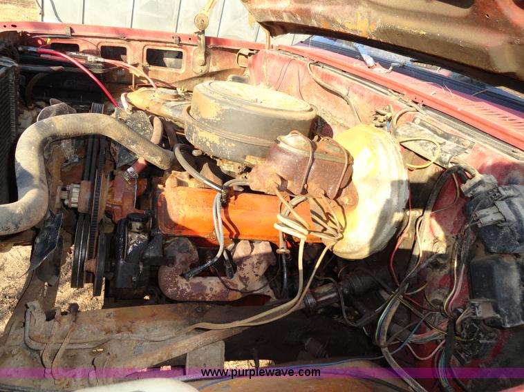 image for item H9018 1981 Chevrolet C10 Custom Deluxe pickup truck