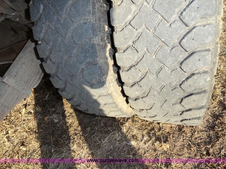 image for item H9018 1981 Chevrolet C10 Custom Deluxe pickup truck