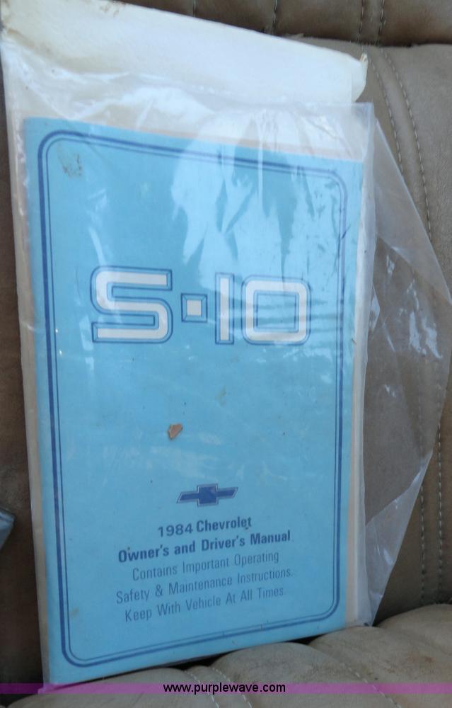 image for item H9023 1984 Chevrolet S10 Blazer SUV