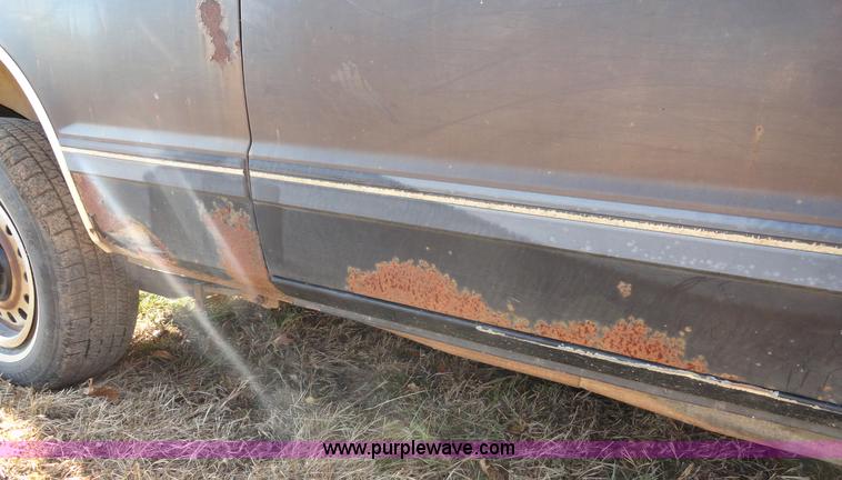 image for item H9023 1984 Chevrolet S10 Blazer SUV