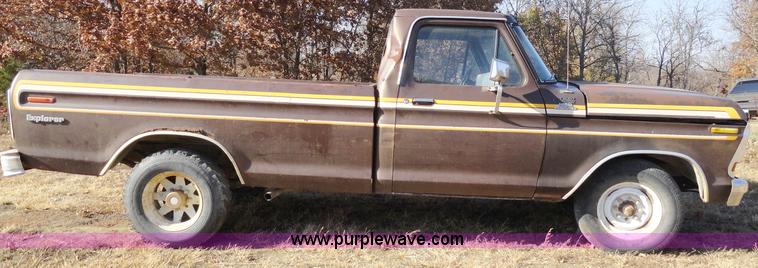 image for item H9024 1978 Ford F150 Ranger Explorer pickup truck