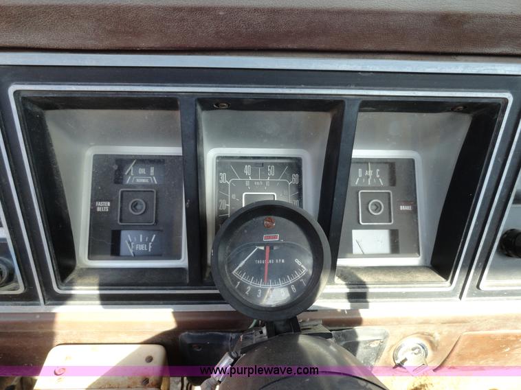 image for item H9024 1978 Ford F150 Ranger Explorer pickup truck