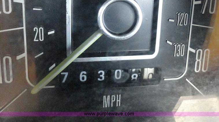 image for item H9024 1978 Ford F150 Ranger Explorer pickup truck