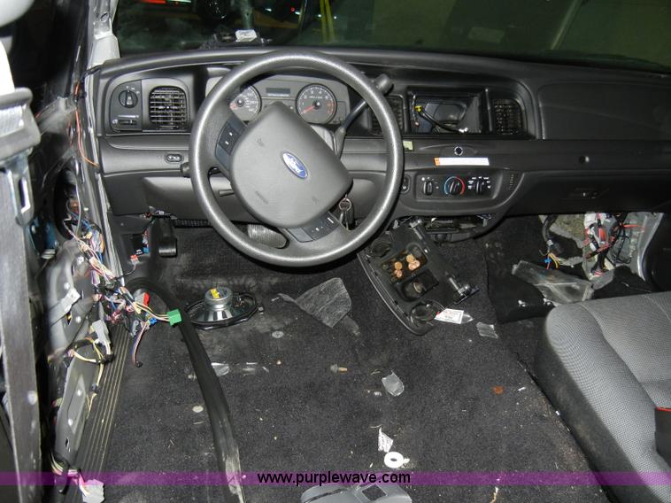 image for item H9116 2009 Ford Crown Victoria Police Interceptor