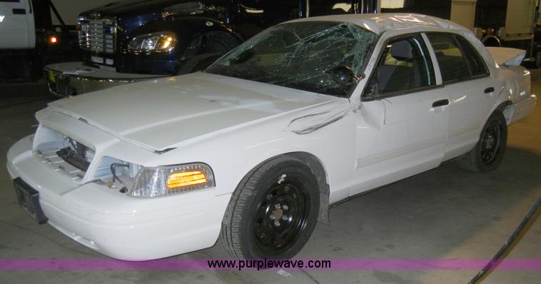 image for item H9120 2010 Ford Crown Victoria Police Interceptor
