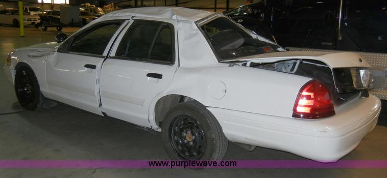 image for item H9120 2010 Ford Crown Victoria Police Interceptor