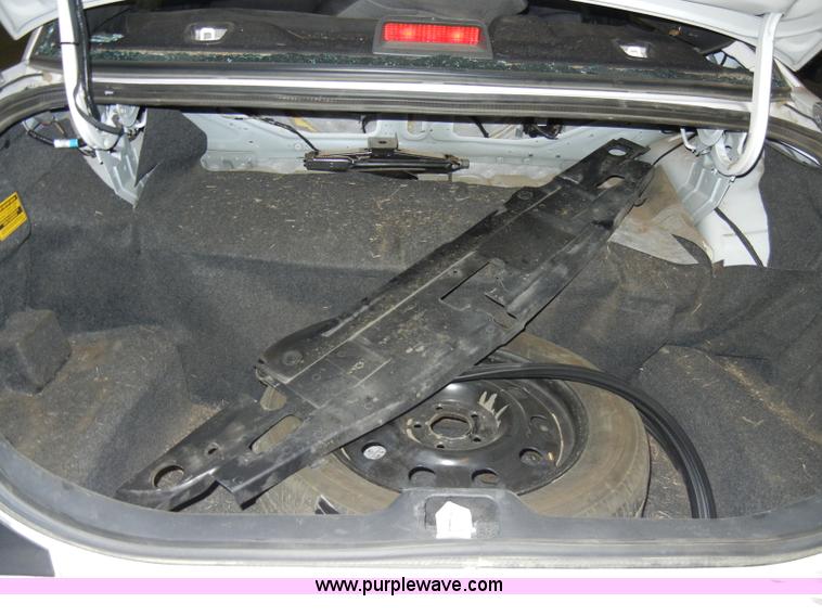 image for item H9120 2010 Ford Crown Victoria Police Interceptor