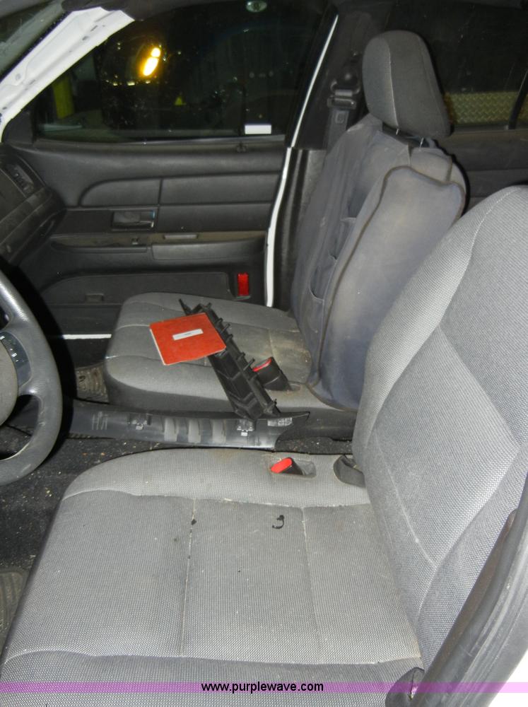 image for item H9120 2010 Ford Crown Victoria Police Interceptor