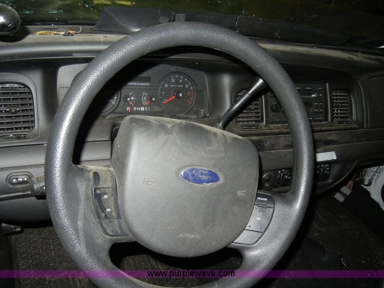 image for item H9120 2010 Ford Crown Victoria Police Interceptor