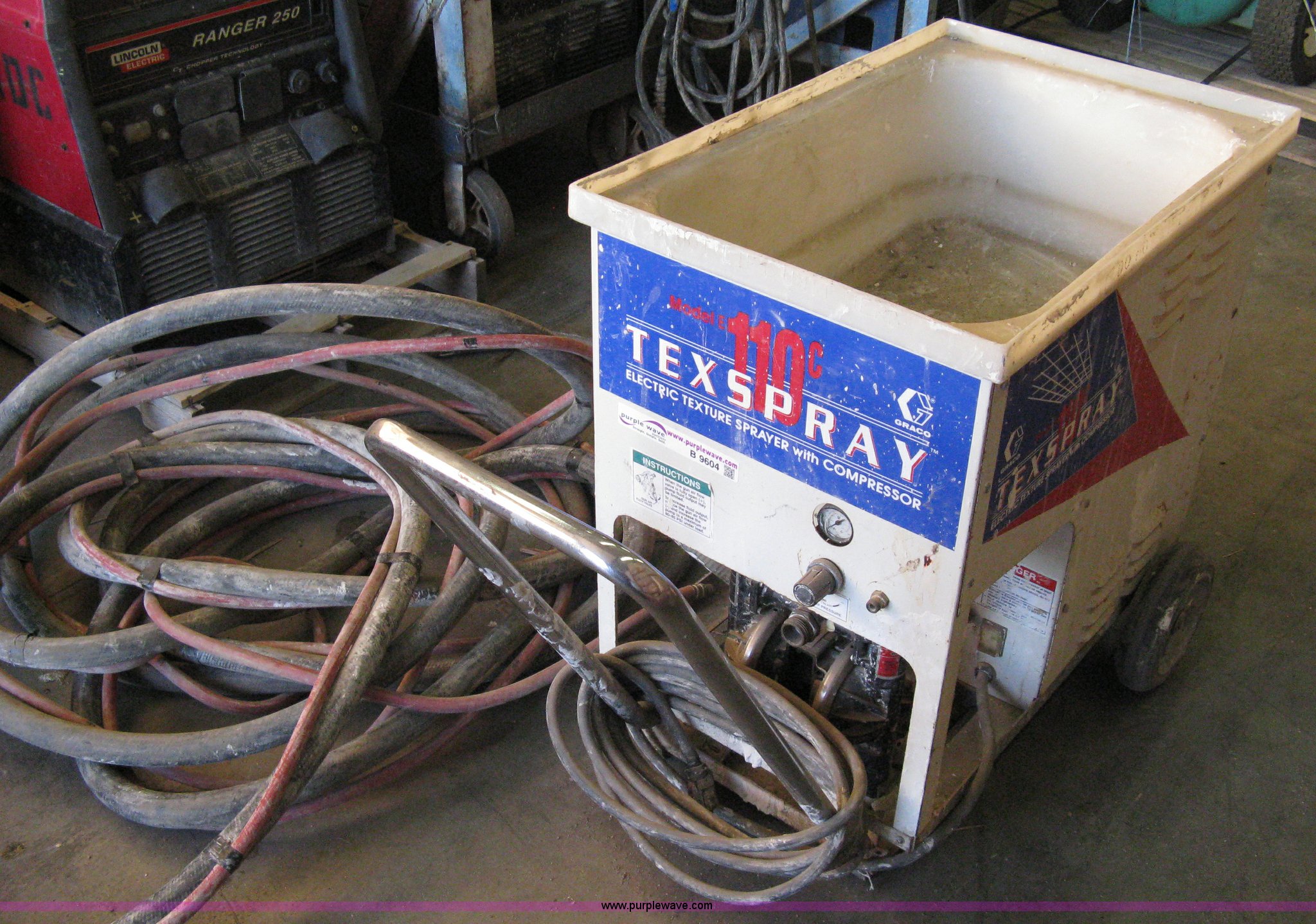 Graco Texspray E110C electric texture sprayer with compressor in