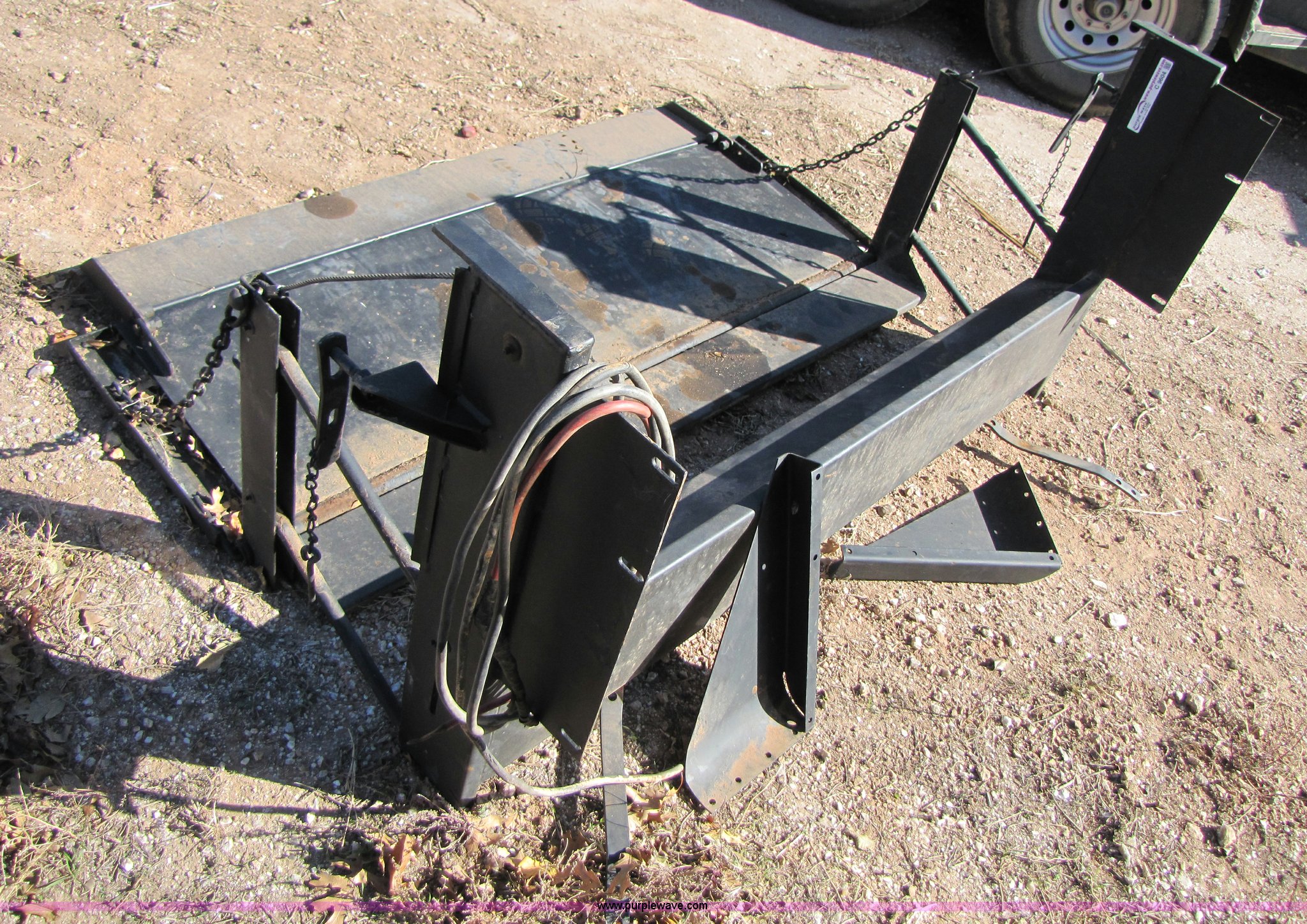 Tommy Lift for pickup truck in Mooreland, OK Item C9604 sold Purple