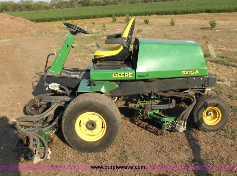image for item A2728 John Deere 3215A reel mower