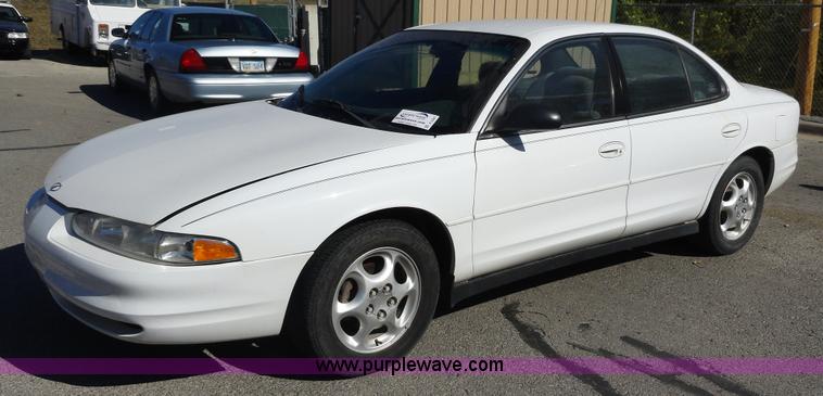 image for item A3281 2000 Oldsmobile Intrigue GX