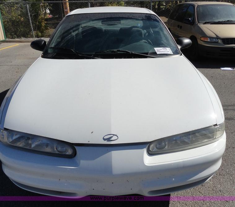 image for item A3281 2000 Oldsmobile Intrigue GX